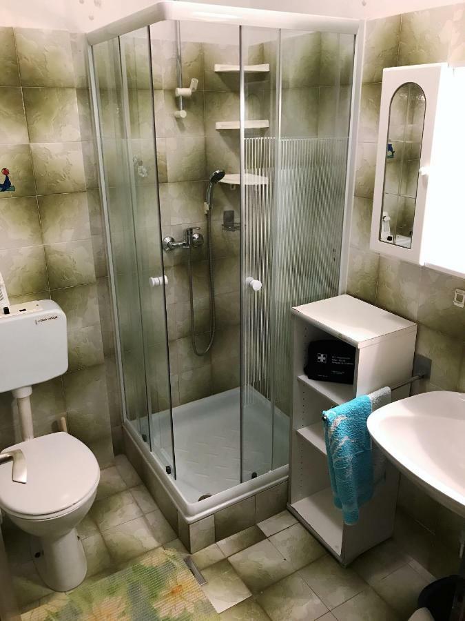 Apartments Markelj โลเวร็ตชิกา ภายนอก รูปภาพ