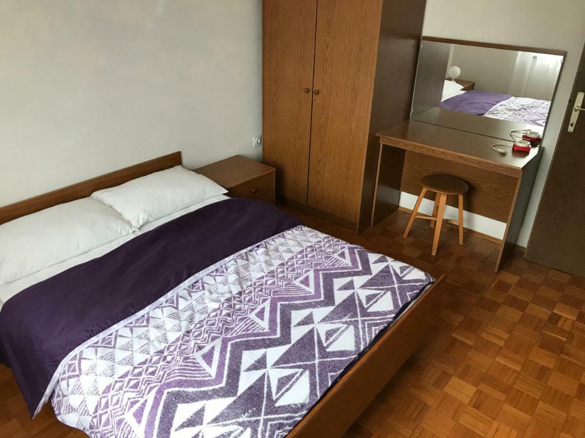 Apartments Markelj โลเวร็ตชิกา ภายนอก รูปภาพ