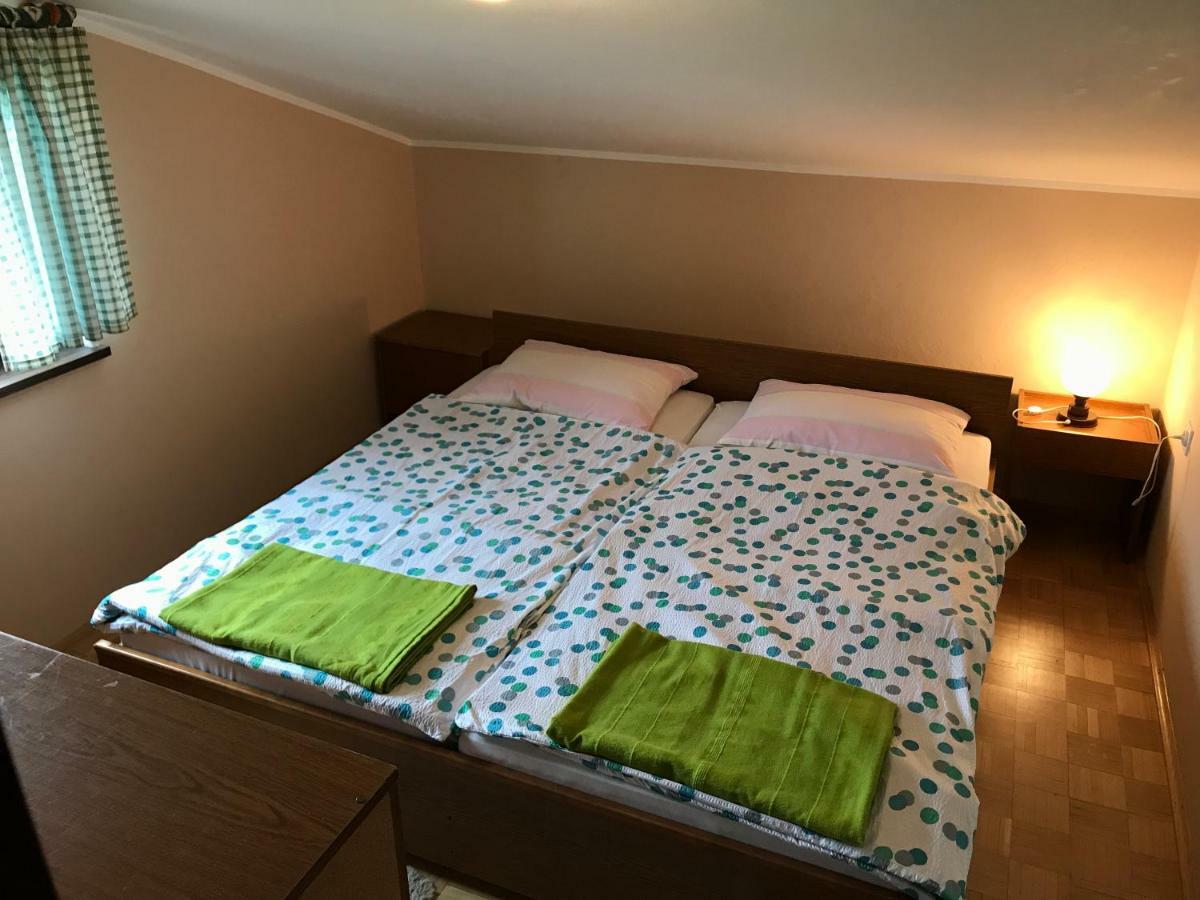 Apartments Markelj โลเวร็ตชิกา ภายนอก รูปภาพ