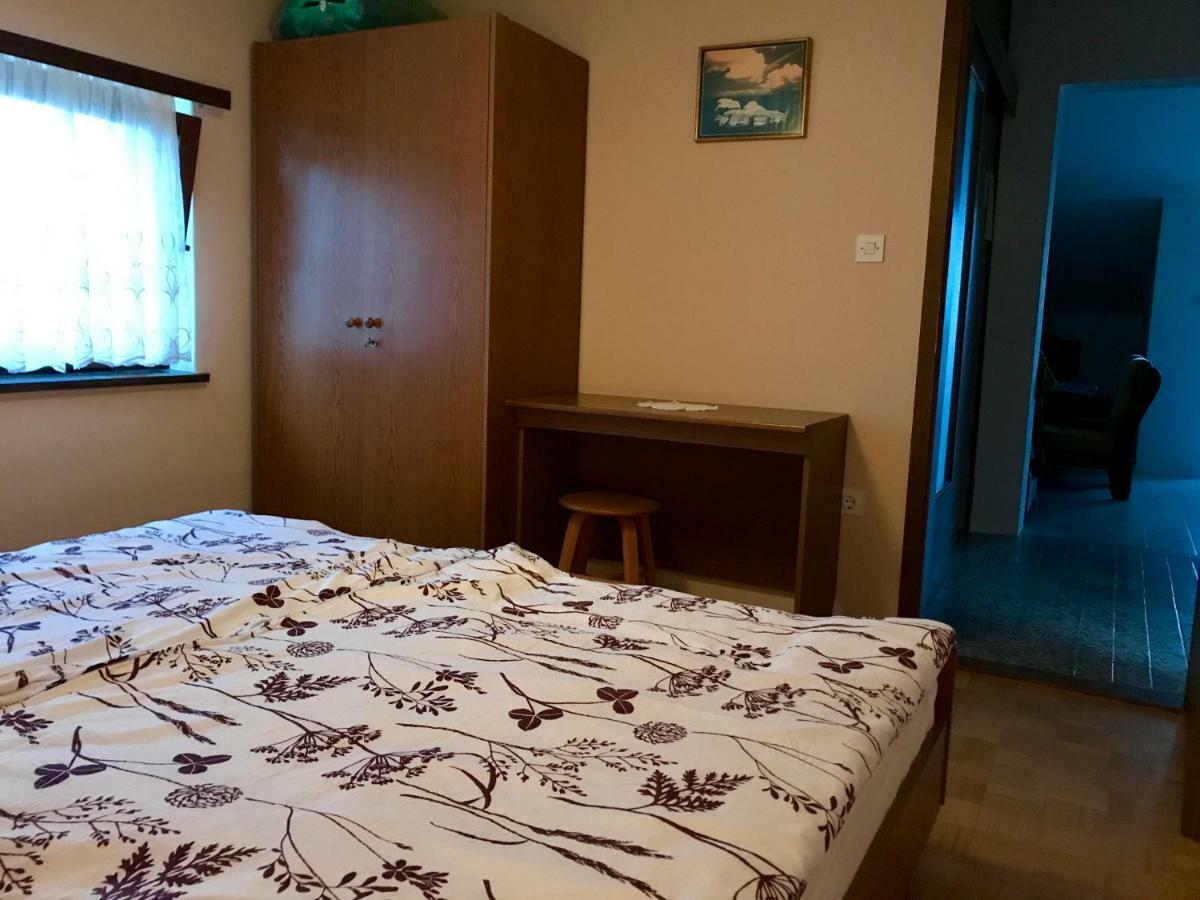 Apartments Markelj โลเวร็ตชิกา ภายนอก รูปภาพ