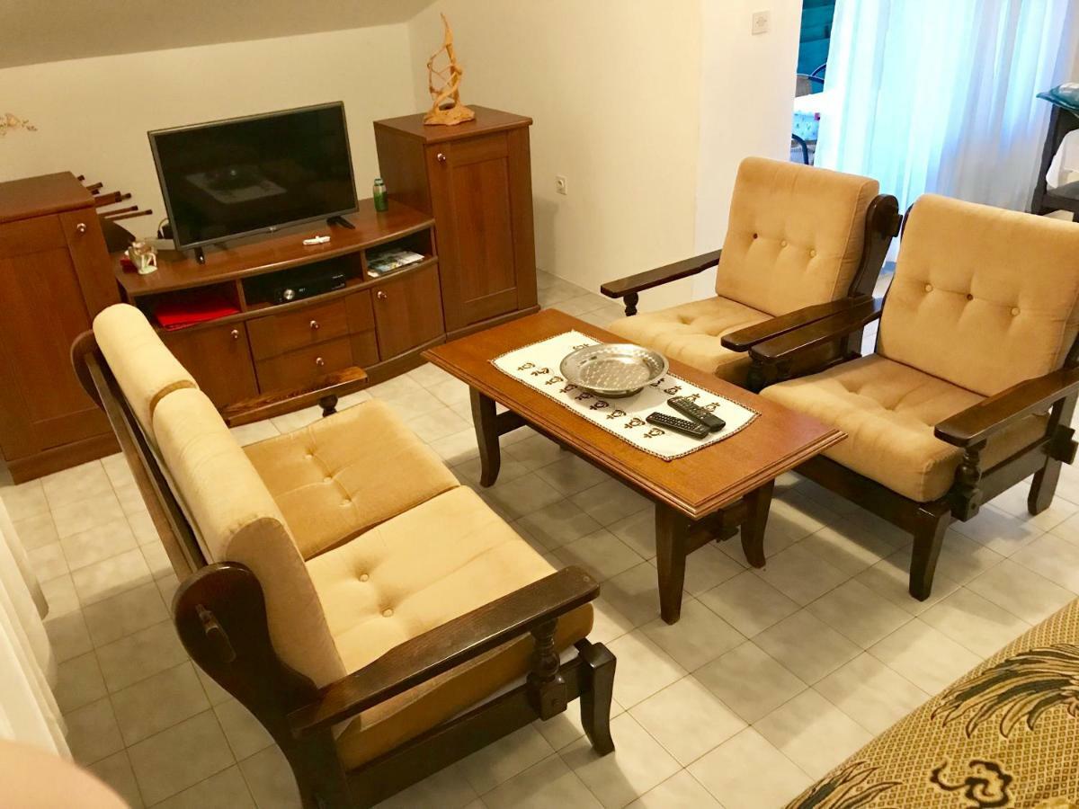 Apartments Markelj โลเวร็ตชิกา ภายนอก รูปภาพ